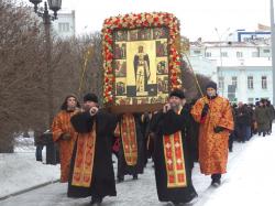 Праздничный крестный ход в День святой Екатерины