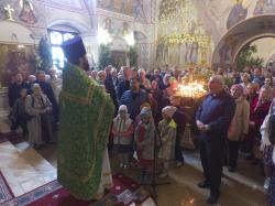 Праздничная Божественная литургия в день Святой Троицы