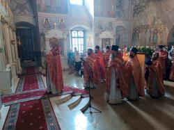 Всенощное бдение и Божественная литургия в день памяти святителя Николая, архиепископа Мир Ликийских