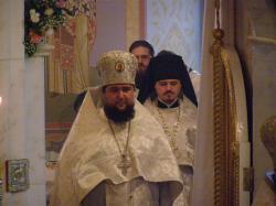 Архиепископ Екатеринбургский и Верхотурский Кирилл  возглавил воскресную Божественную литургию в храме Преображения Господня
