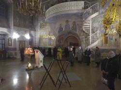 В храме в честь Преображения Господня Новый 20232 год был встречен молитвой на всенощном бдении и ночной Божественной литургии